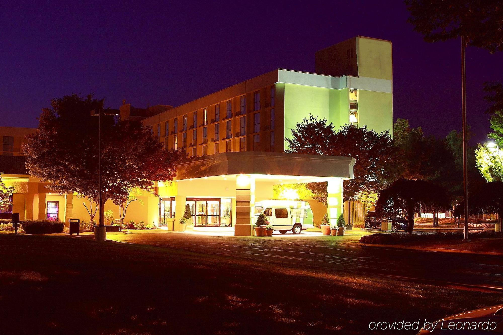 Magnuson Grand & Conference Center Somerset-Bridgewater Екстер'єр фото